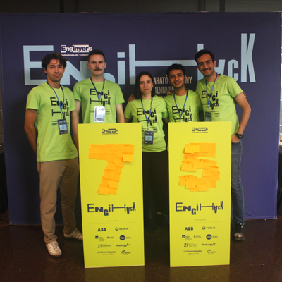 Estudiants de l'IMFSE guanyen el 3r premi a Enginhack