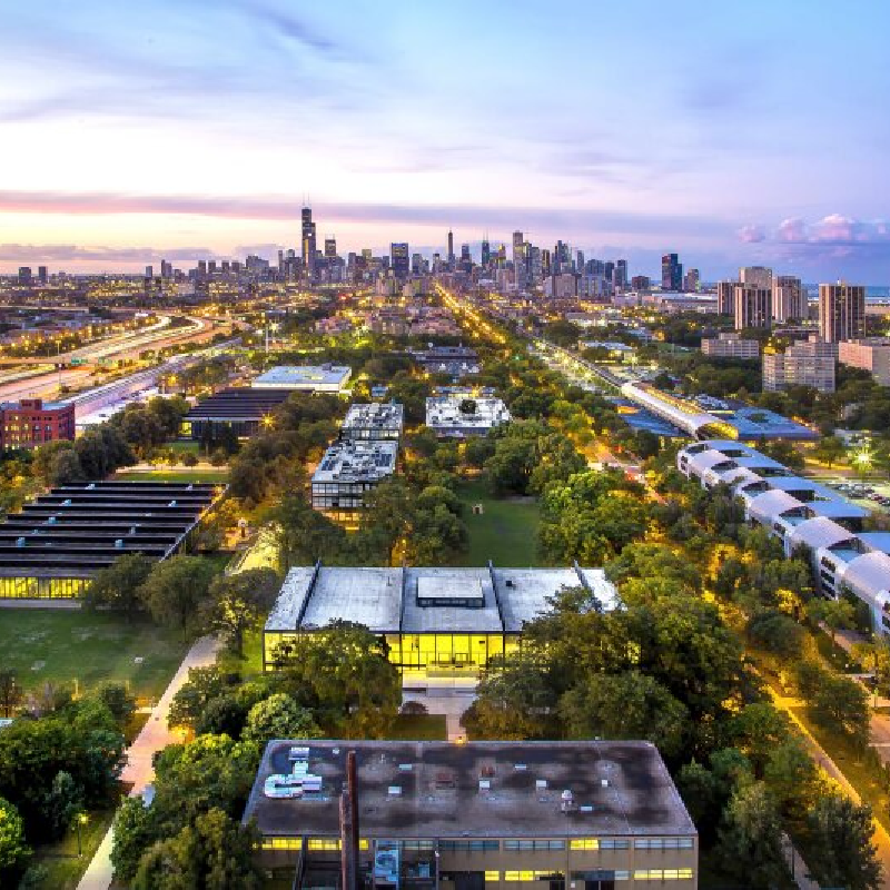 Impulsa la teva carrera a Chicago: noves condicions per a la doble titulació amb l'IIT