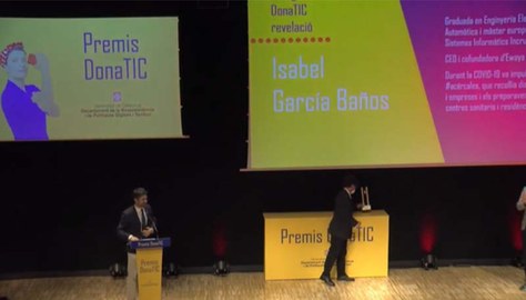 Isabel García, alumni EEBE, guardonada als Premis DonaTIC